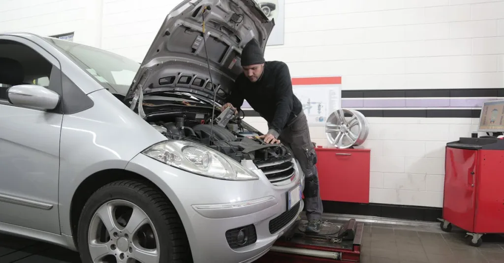découvrez nos conseils experts pour l'entretien automobile, afin de garder votre voiture en parfait état et prolonger sa durée de vie.