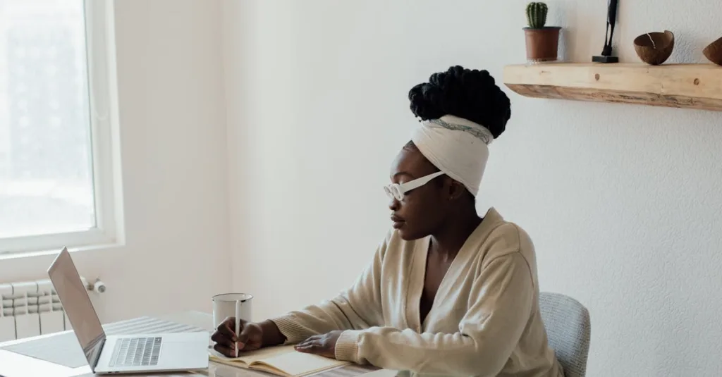optimisez votre espace de travail avec nos astuces et conseils pour une organisation de bureau efficace et élégante.