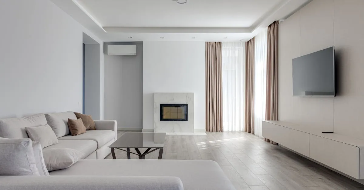 découvrez comment nettoyer un canapé en tissu sans l'endommager grâce à nos conseils simples et efficaces pour préserver la beauté et la durabilité de votre meuble.